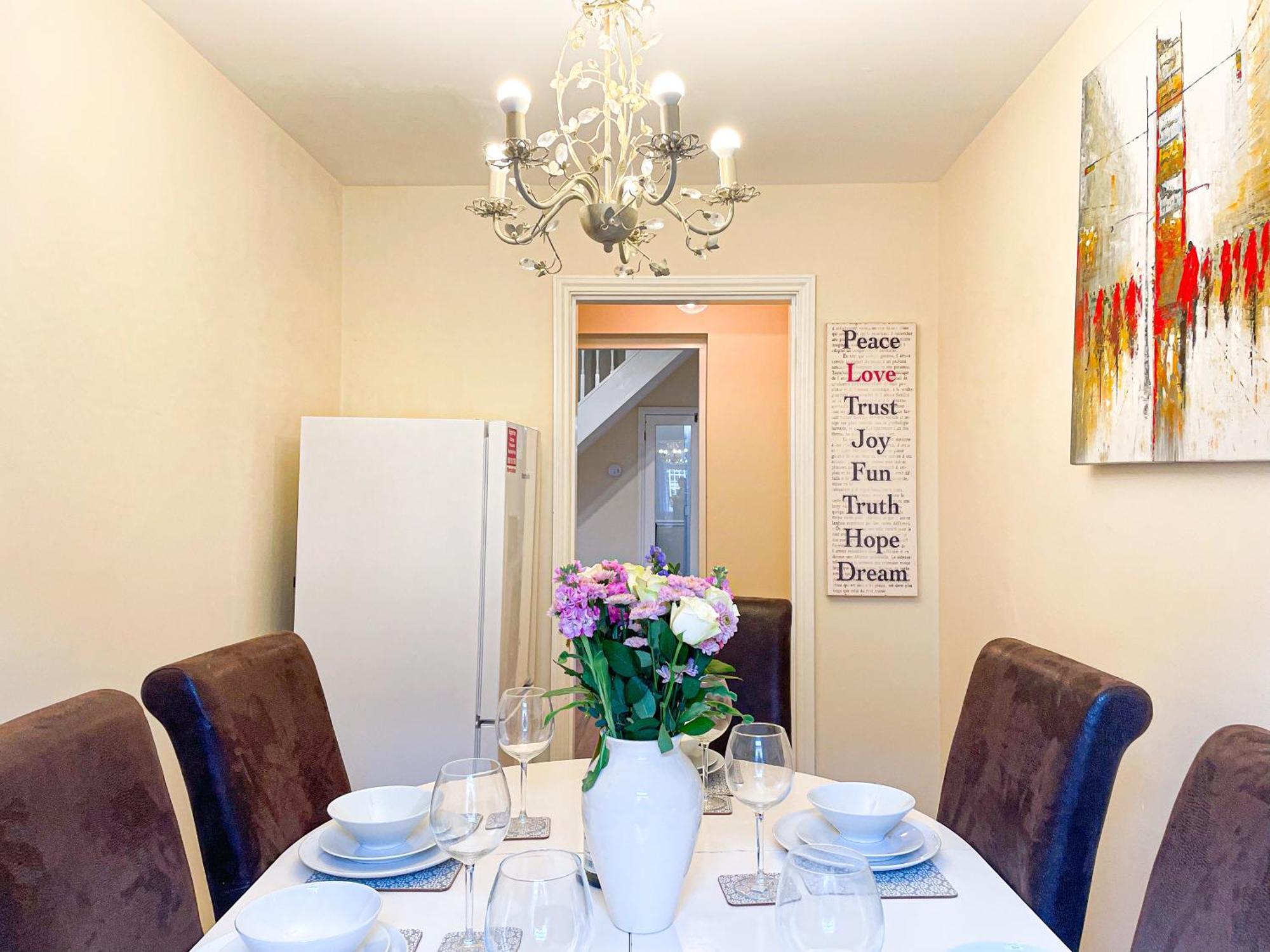 The Victoria - Quaint Victorian With Free Parking Йорк