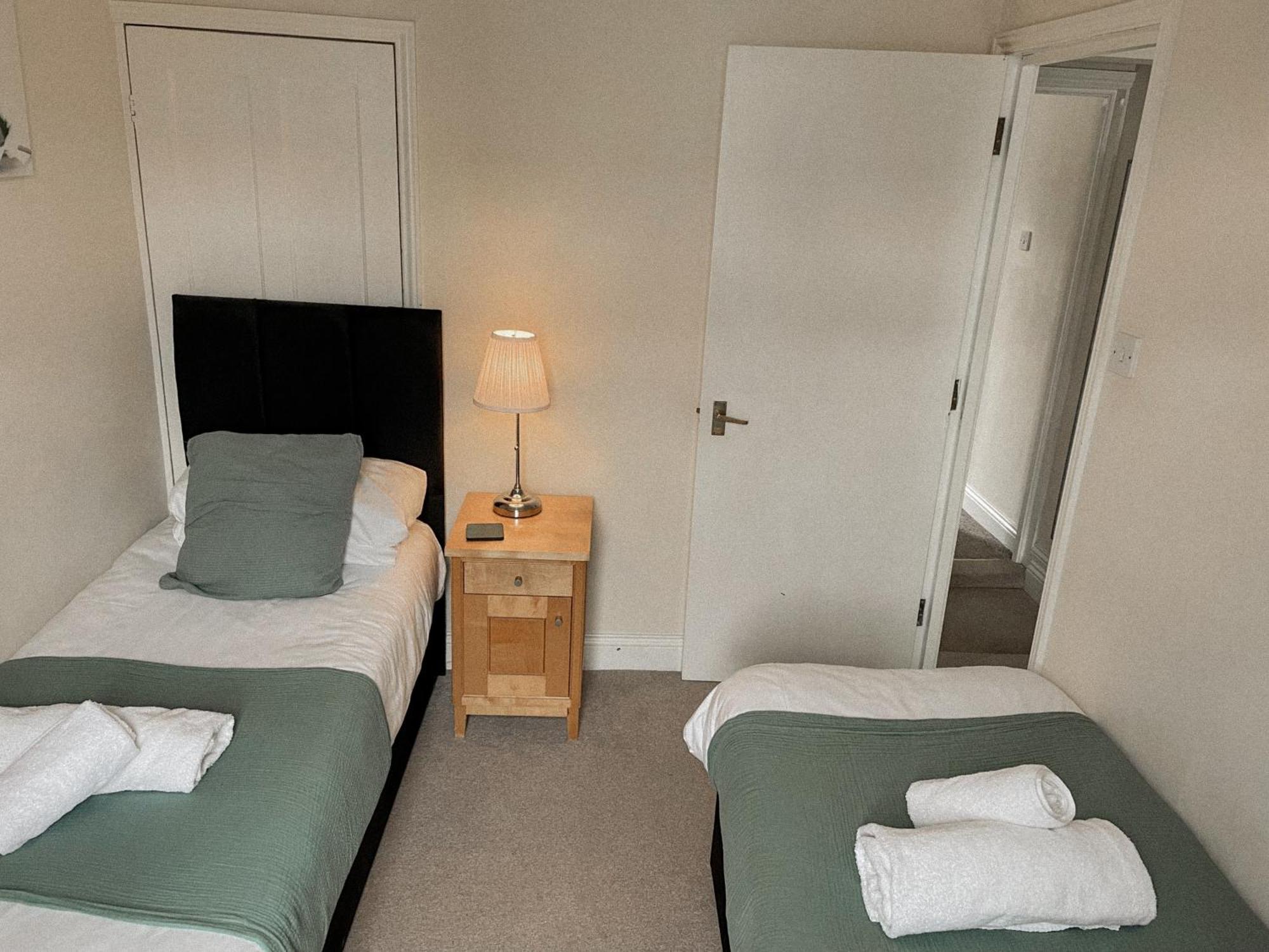 Апартаменты The Victoria - Quaint Victorian With Free Parking
